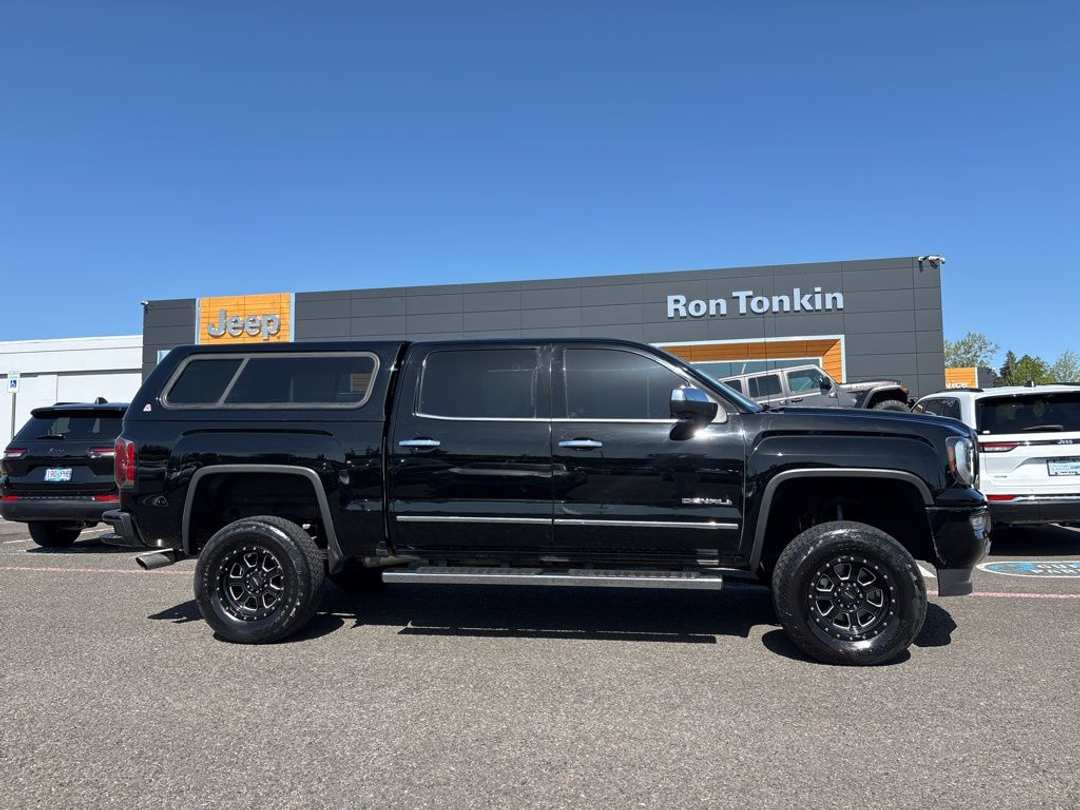 2018 GMC Sierra 1500 Denali - Image 2