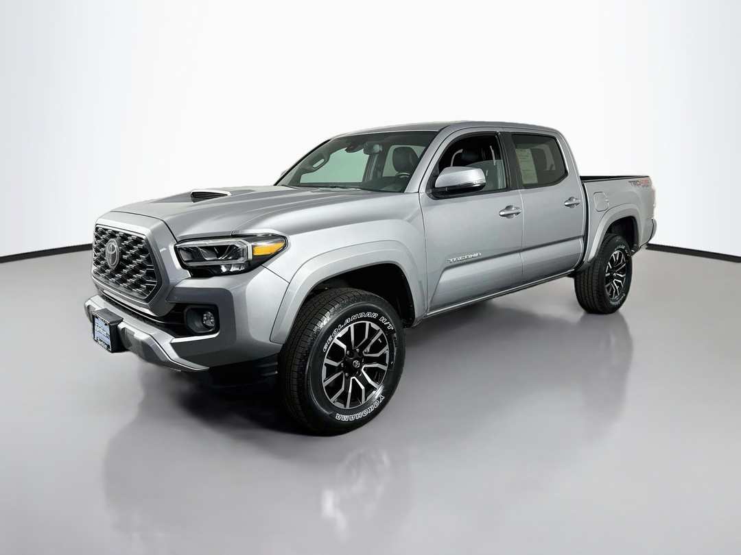 2020 Toyota Tacoma TRD Sport - Image 3