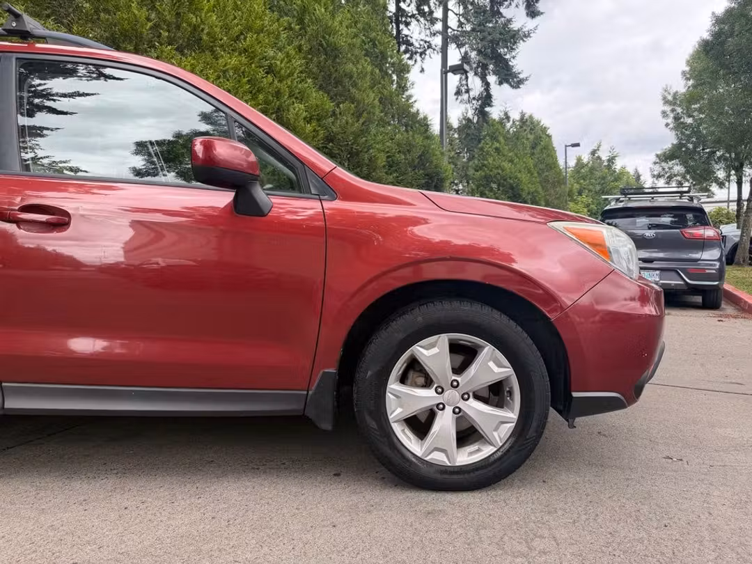 2015 Subaru Forester 2.5i Premium - Image 3