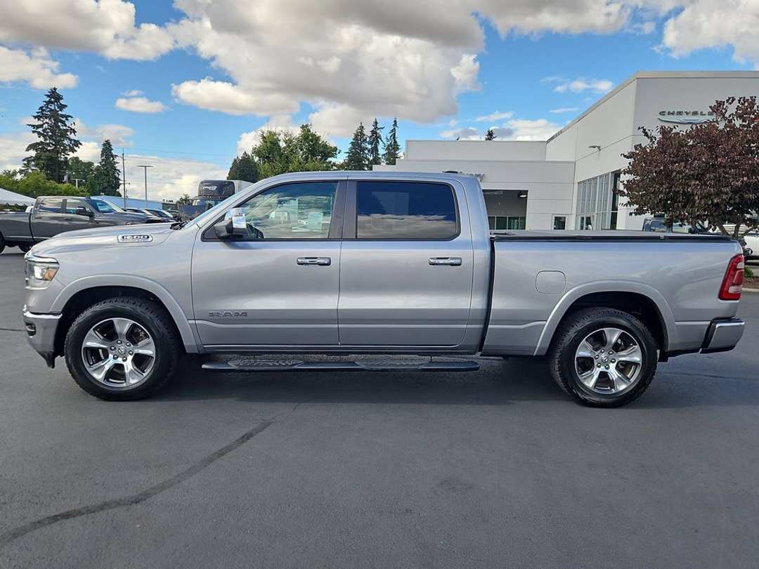 2019 Ram 1500 Laramie - Image 3