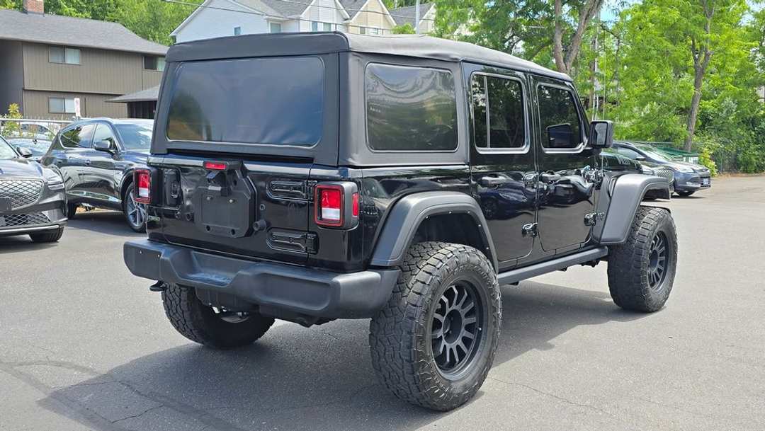 2022 Jeep Wrangler Unlimited Willys - Image 3