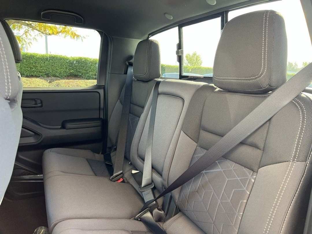 2026 Nissan Frontier SV - Photo 28
