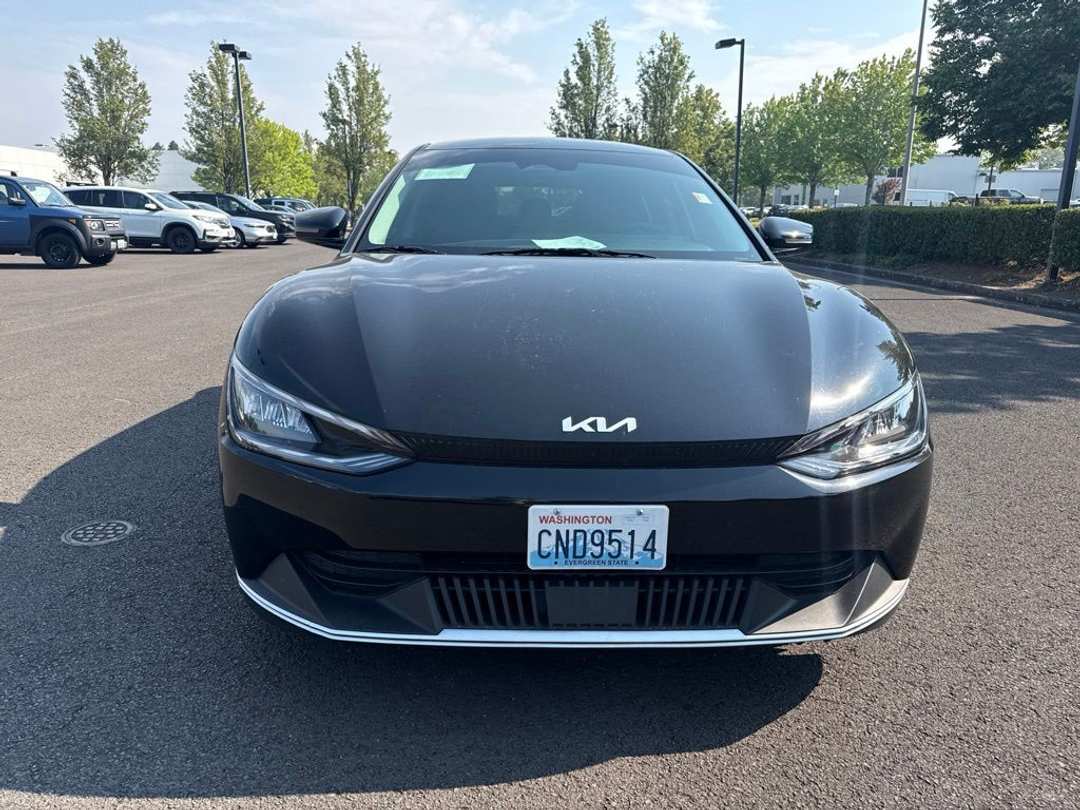 2024 Kia Ev6 Light - Image 2