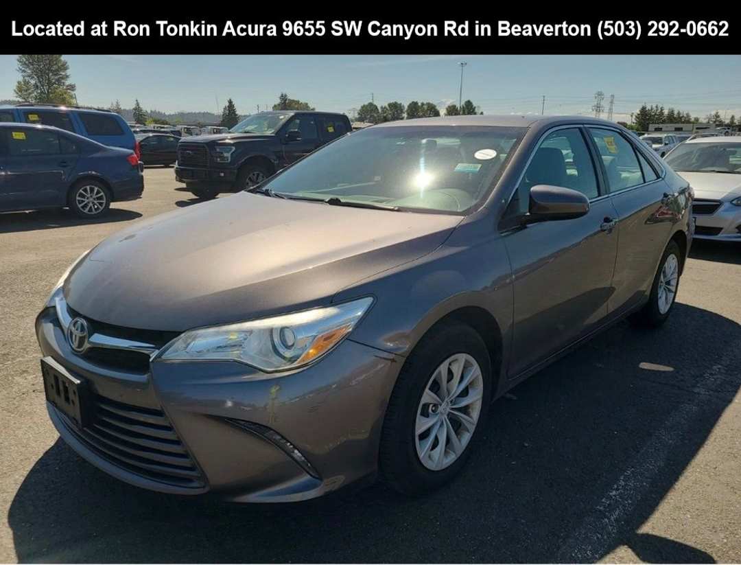 2016 Toyota Camry LE - Image 3