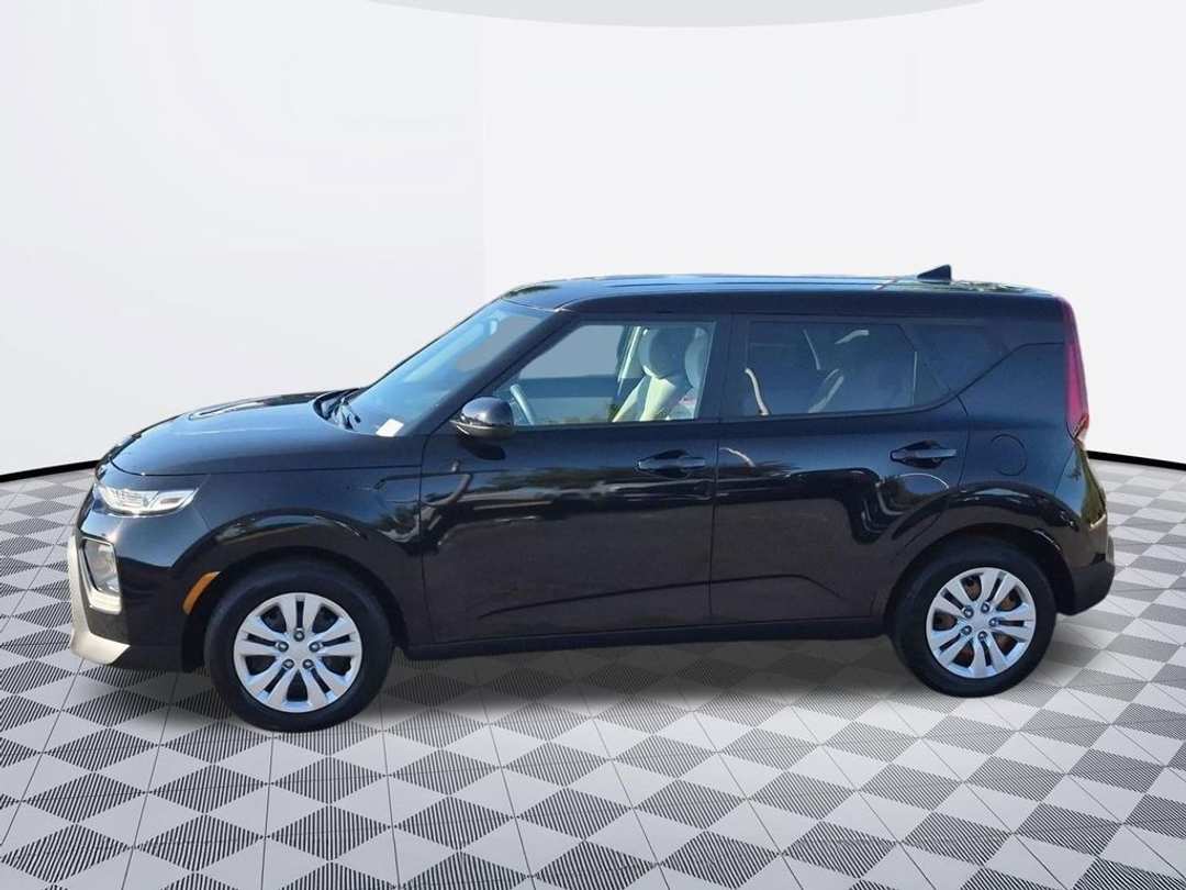 2021 Kia Soul LX - Image 3