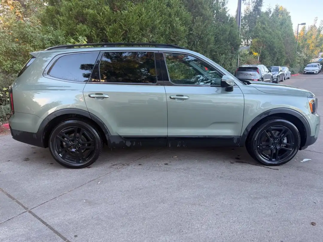 2025 Kia Telluride SX XLine - Image 2
