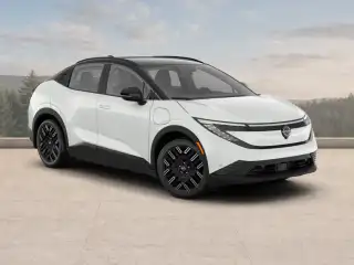 2026 Nissan LEAF PLATINUM+