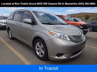 2016 Toyota Sienna LE