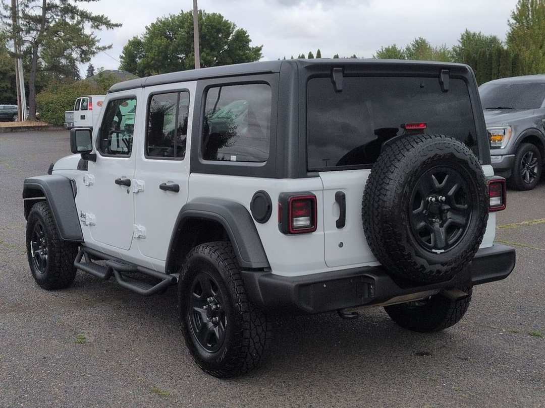 2018 Jeep Wrangler Unlimited Sport - Image 3
