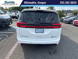 2024 Chrysler Pacifica Hybrid Select S Appearance