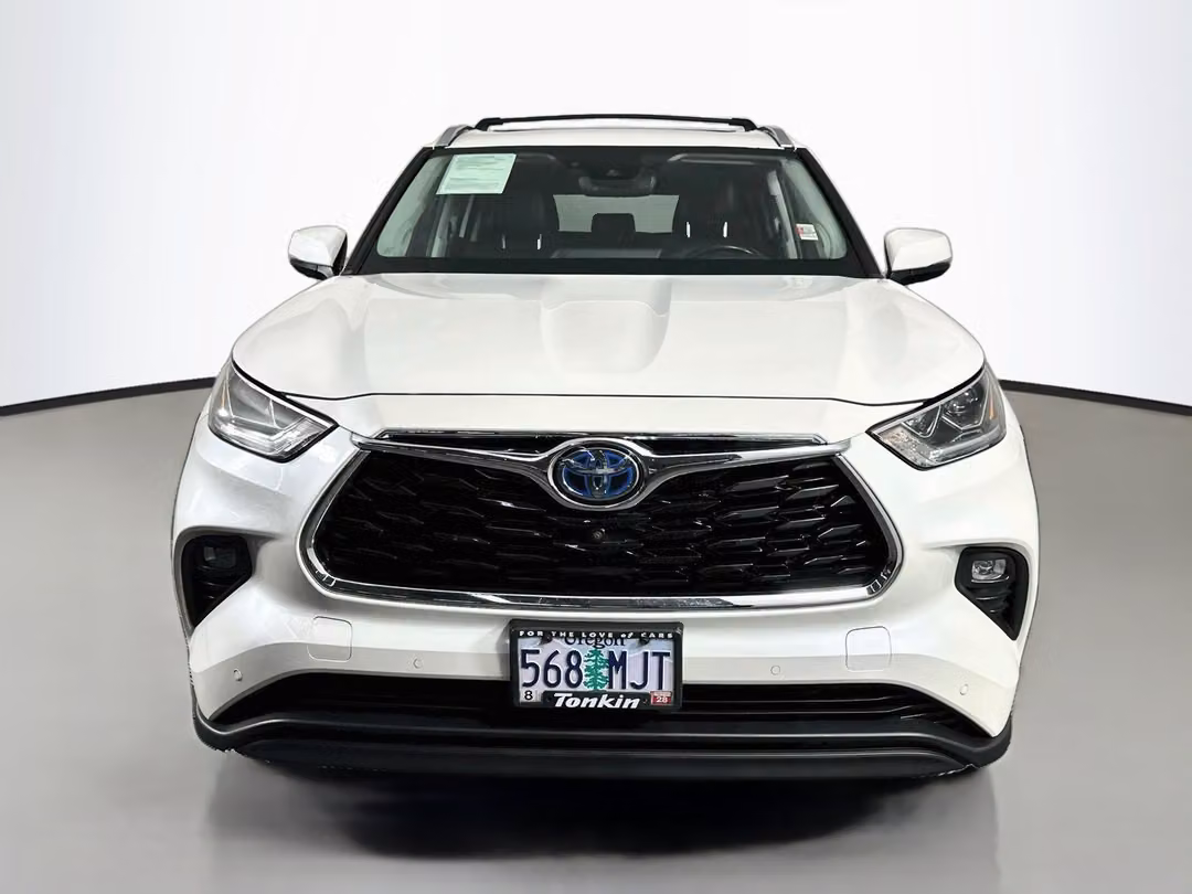 2020 Toyota Highlander Hybrid Limited - Image 2