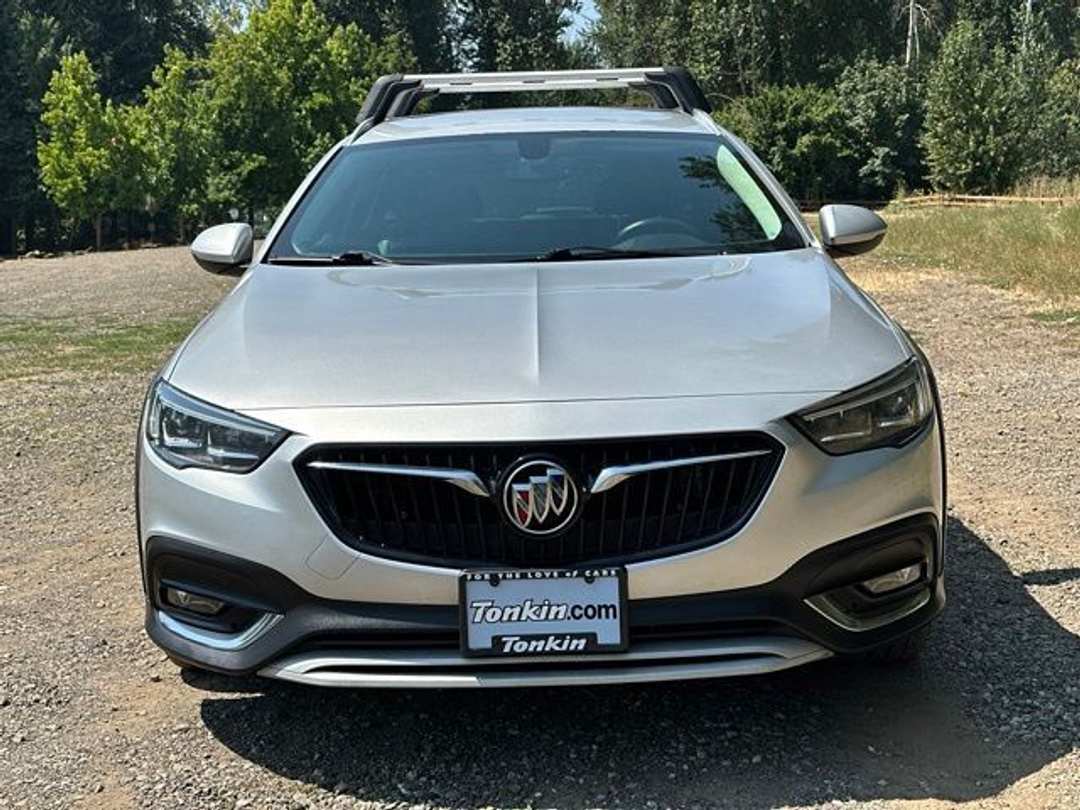 2018 Buick Regal Tourx Preferred - Image 3