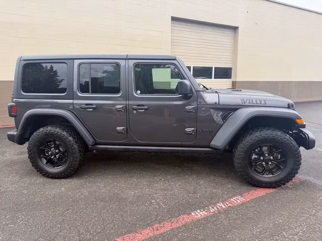 2025 Jeep Wrangler Willys - Image 3