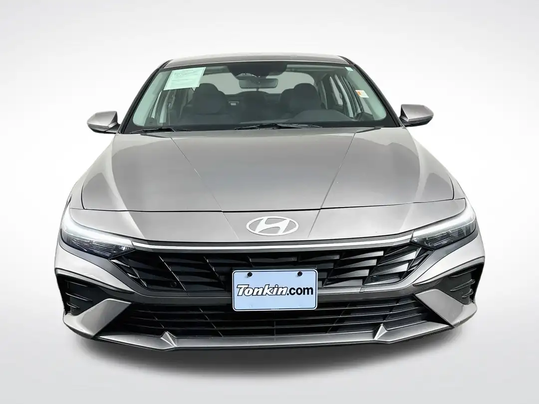 2024 Hyundai Elantra SEL - Image 2