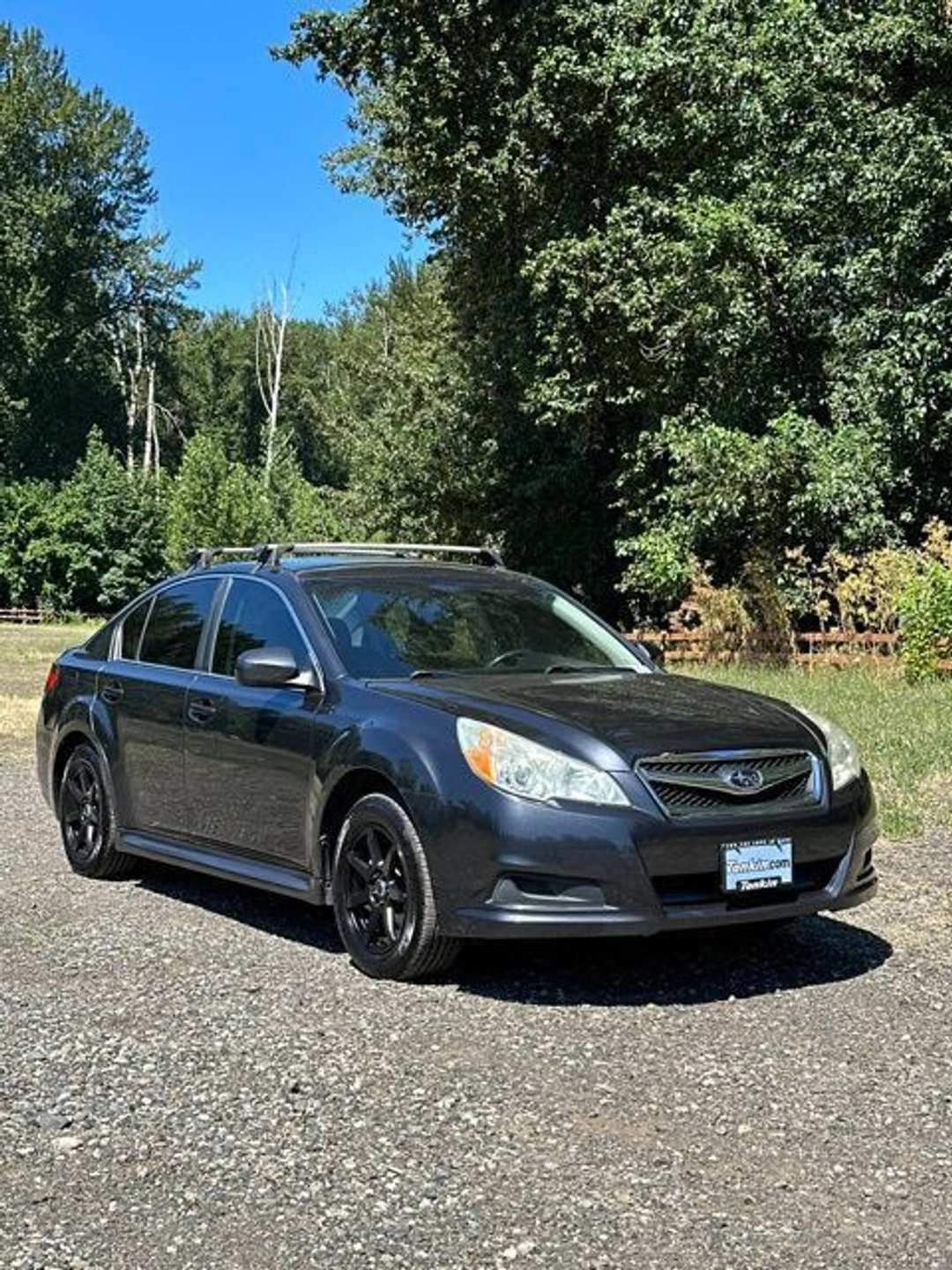2010 Subaru Legacy 2.5i - Image 2