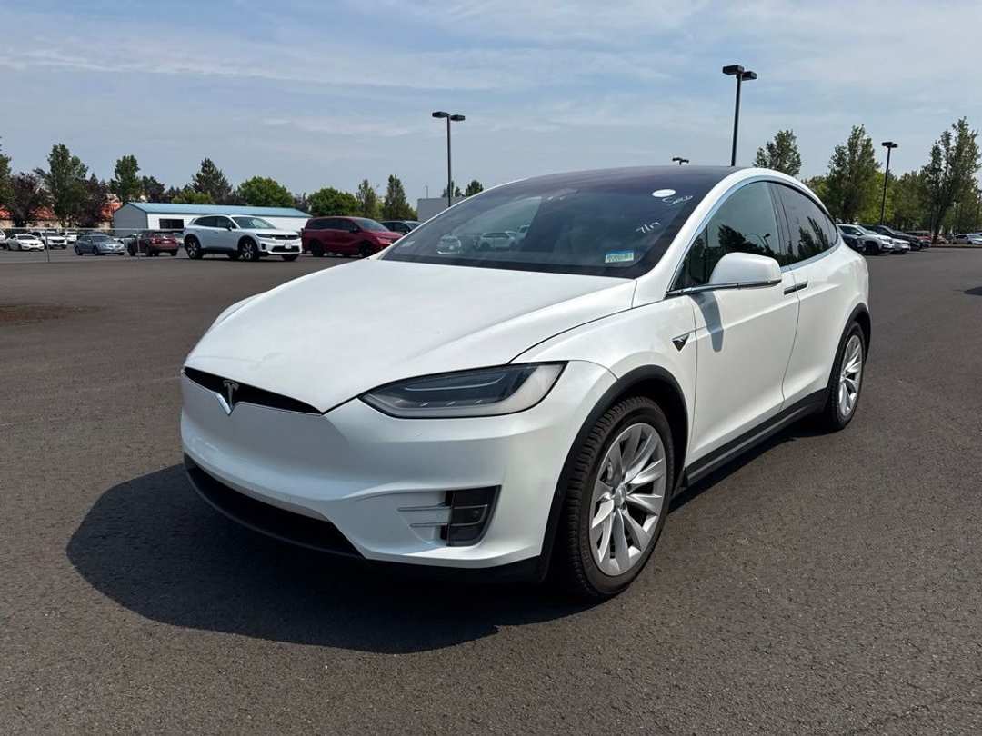 2019 Tesla Model X Long Range - Image 3