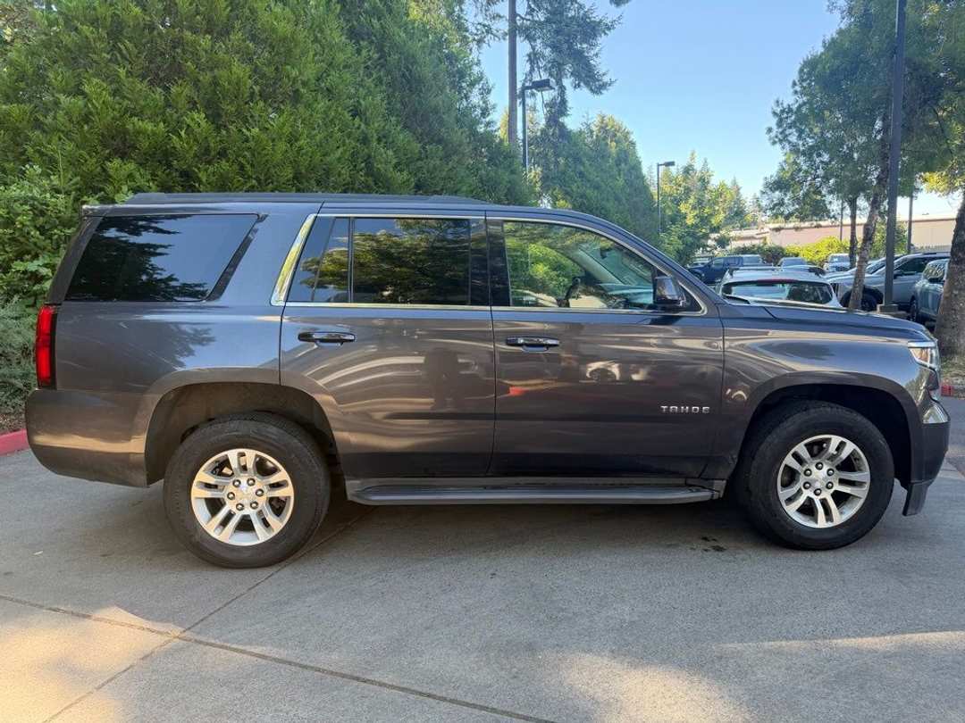 2016 Chevrolet Tahoe LT - Image 2