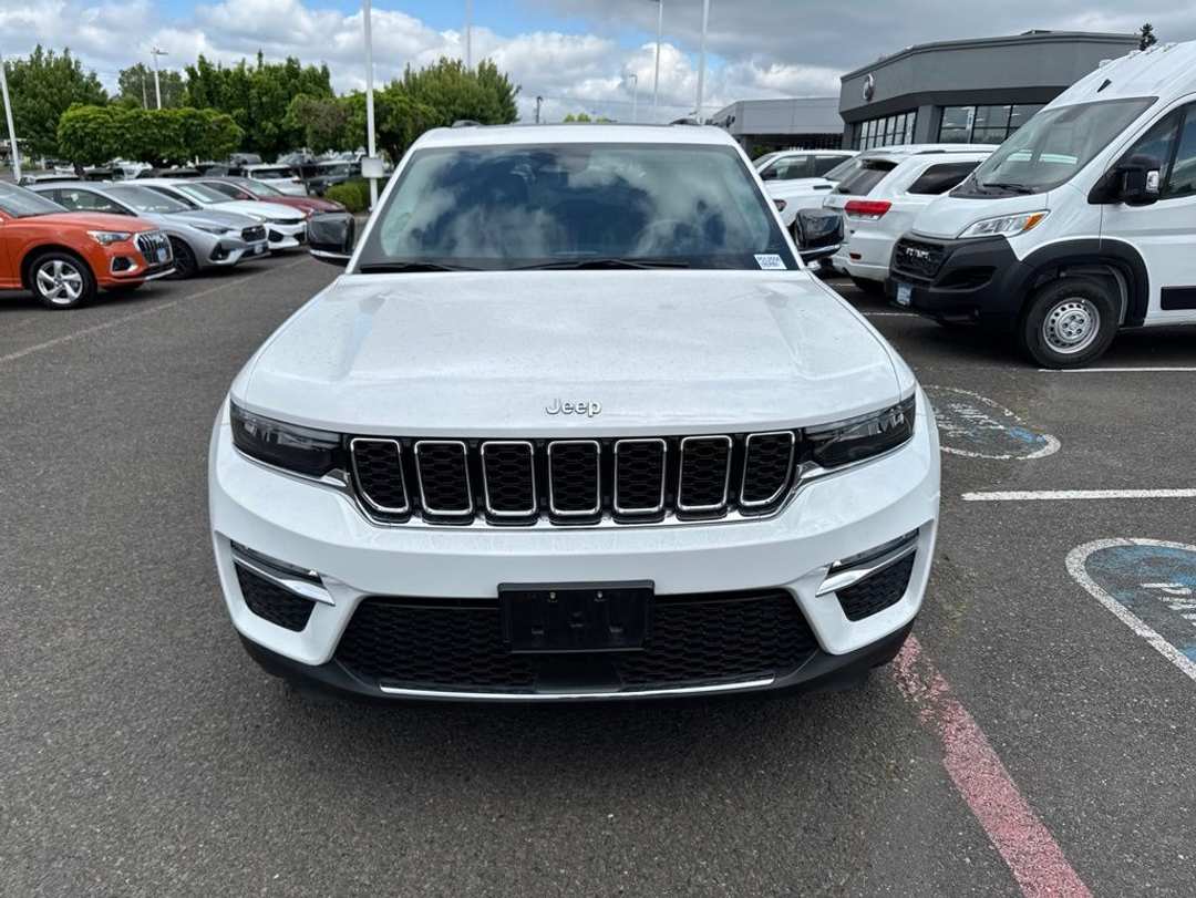 2023 Jeep Grand Cherokee 4xe - Image 2