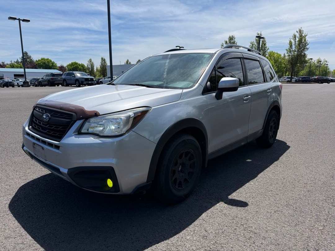 2018 Subaru Forester 2.5i Premium - Image 3