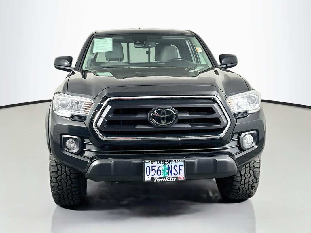 2022 Toyota Tacoma SR5 - Image 2