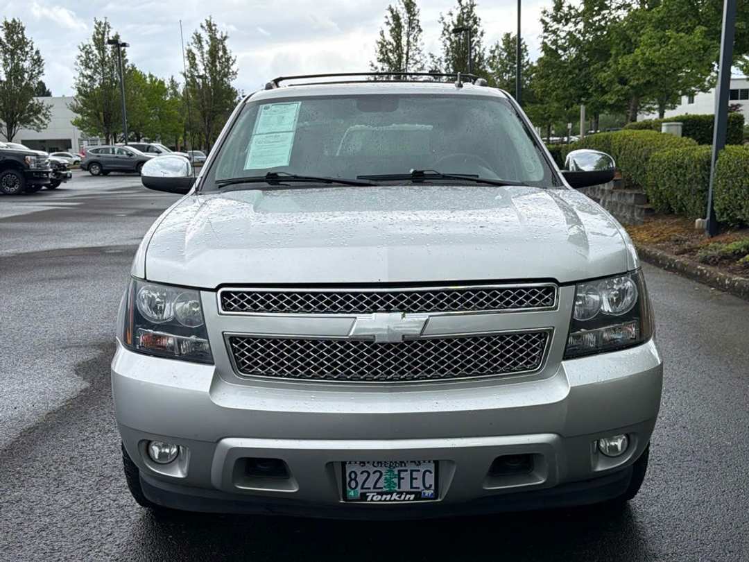 2011 Chevrolet Avalanche 1500 LTZ - Image 3