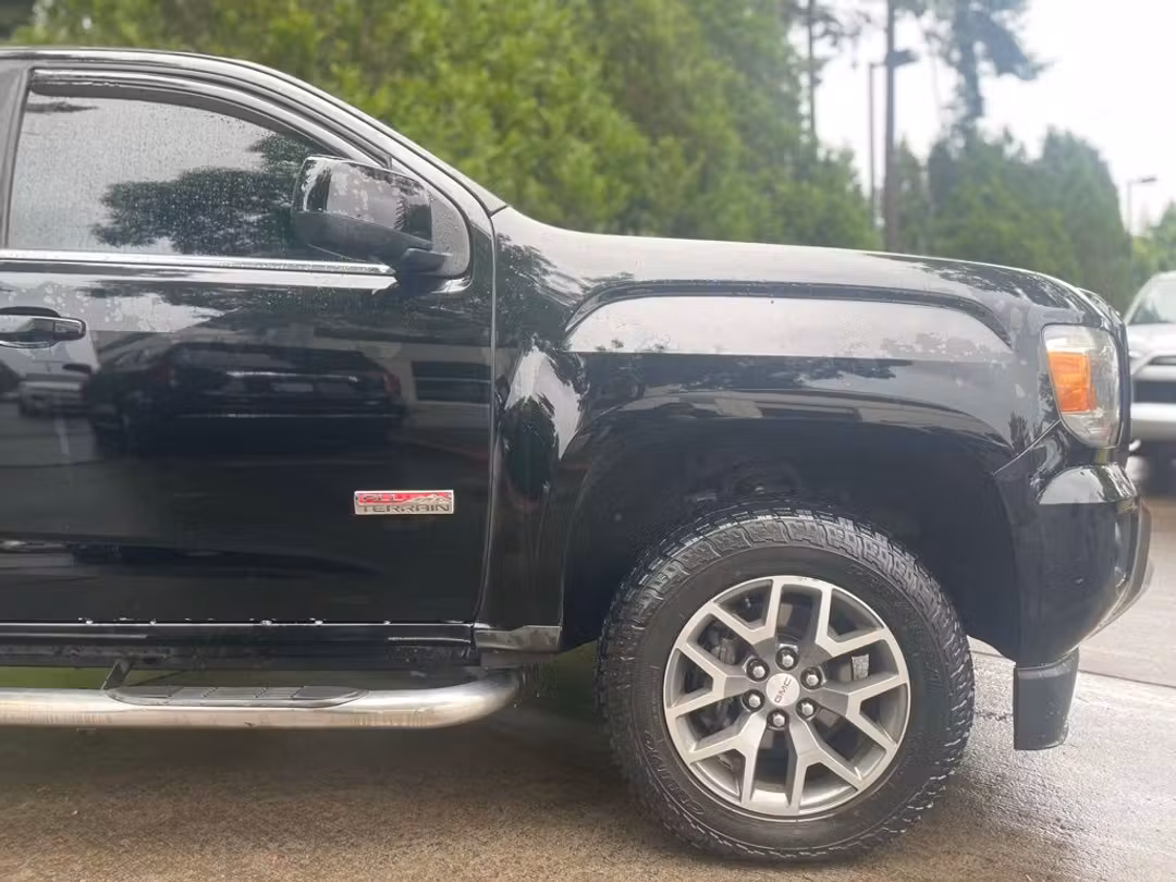 2015 GMC Canyon SLE1 - Image 2