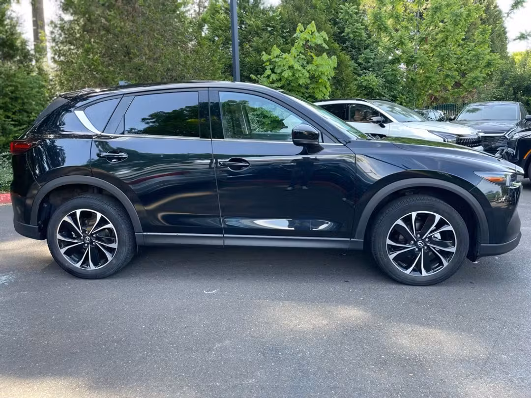 2023 MAZDA CX-5 2.5 S Premium Package - Image 3
