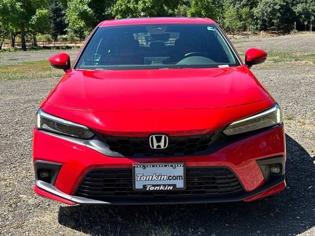 2022 Honda Civic Sport Touring - Image 3