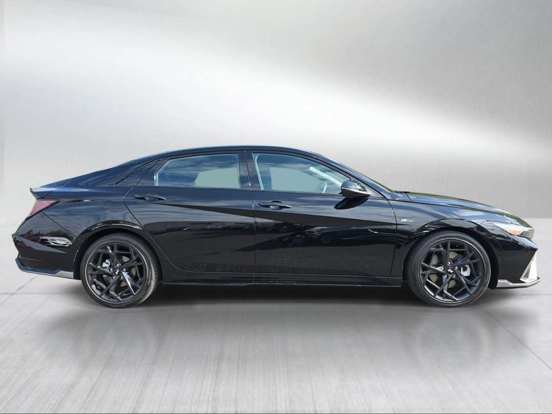 2025 Hyundai Elantra N Line - Image 2