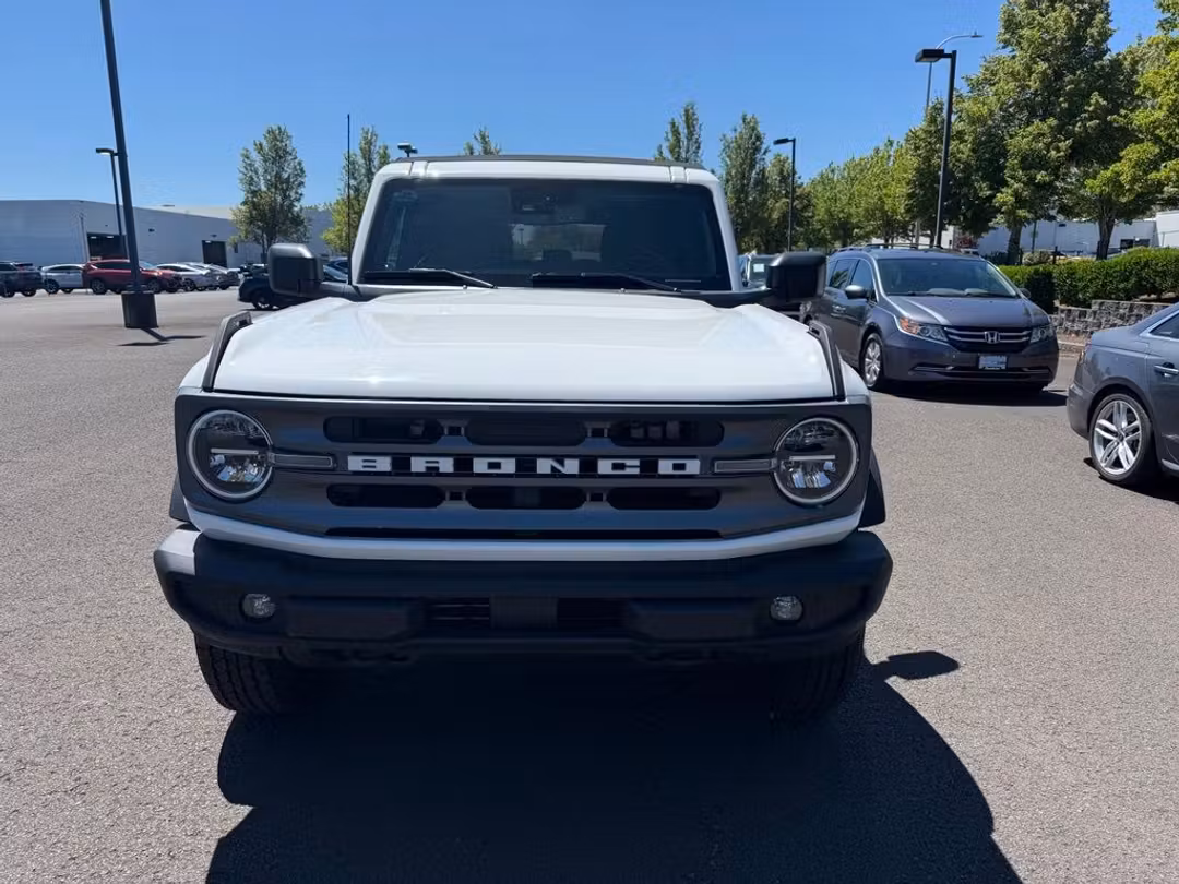2024 Ford Bronco Big Bend - Image 2