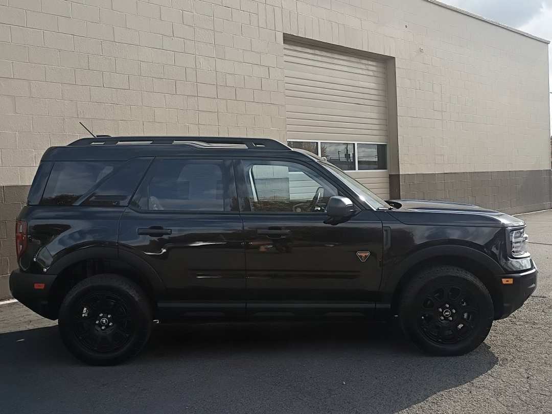 2025 Ford Bronco Sport Badlands - Image 3