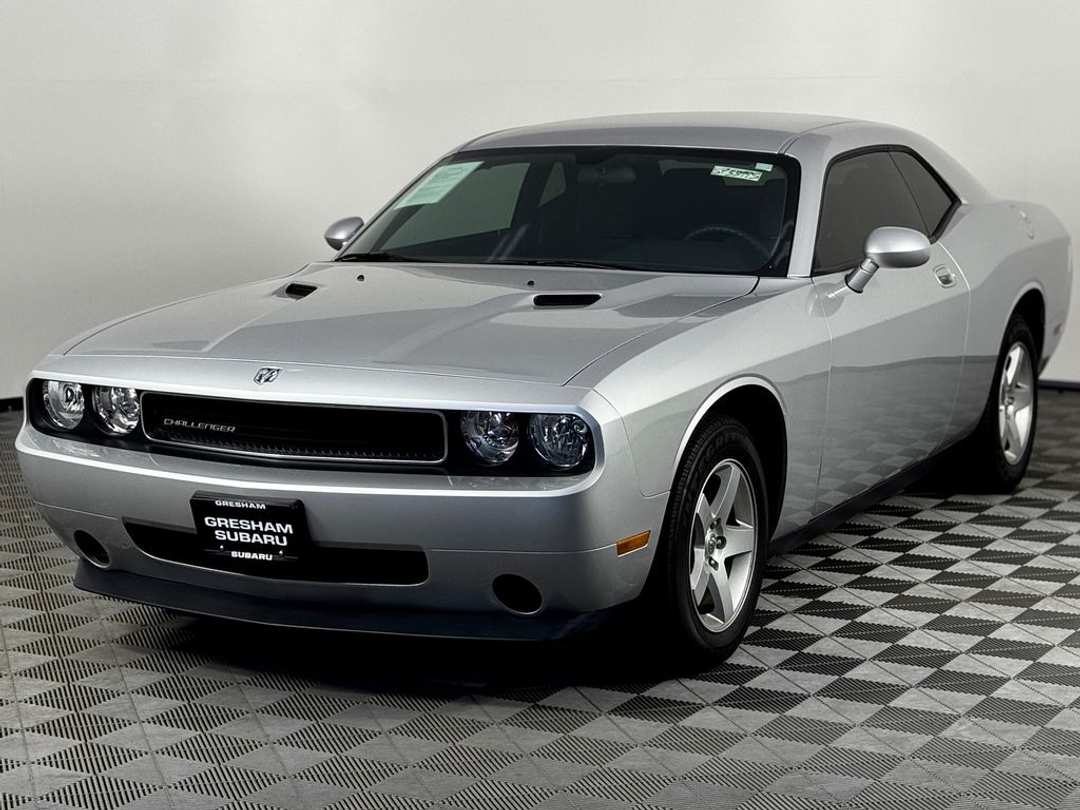 2010 Dodge Challenger SE - Image 3