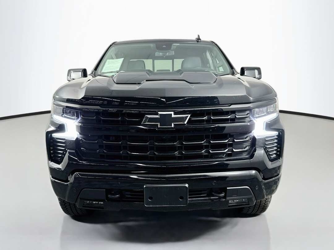 2025 Chevrolet Silverado 1500 LT Trail Boss - Image 2