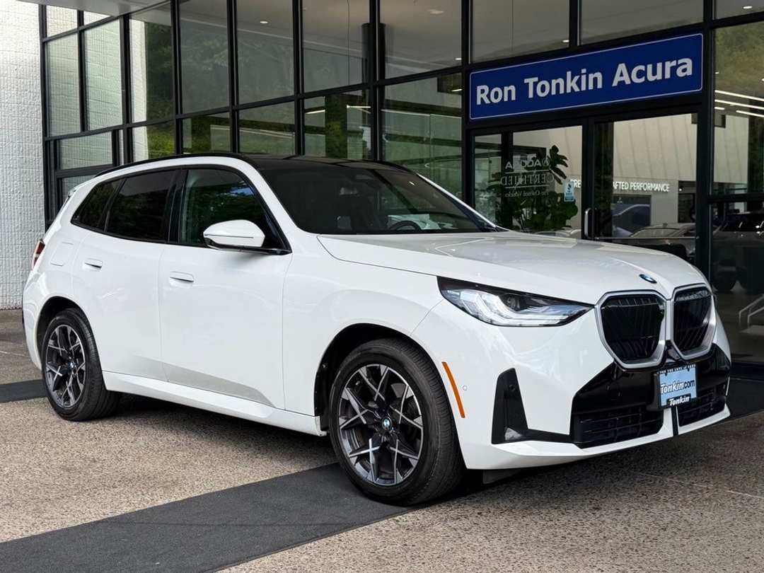 2025 BMW X3 30 xDrive - Image 2