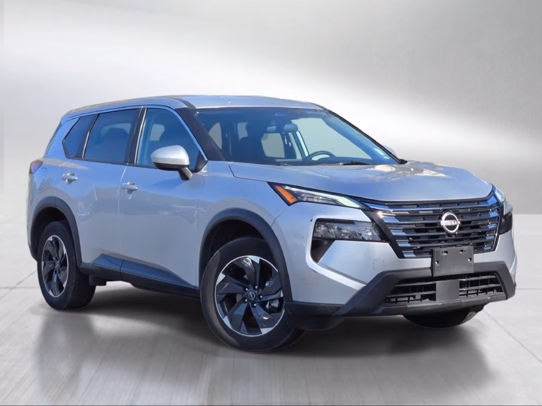 2024 Nissan Rogue SV - Image 2