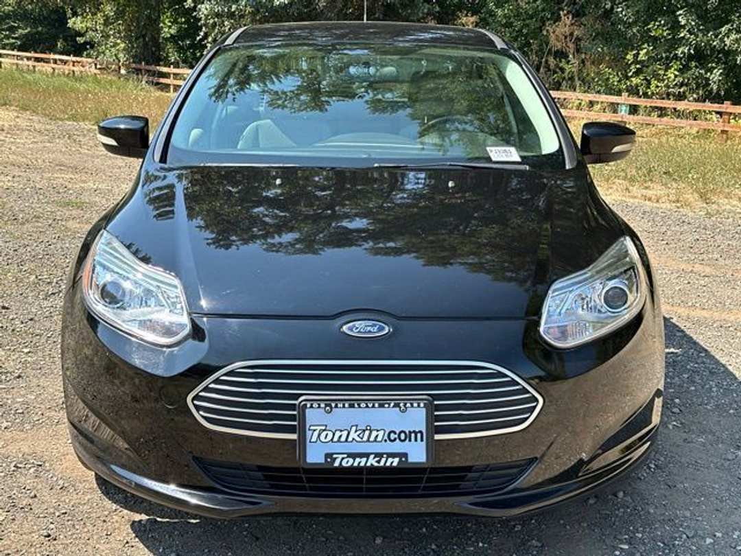 2017 Ford Focus Base - Image 3
