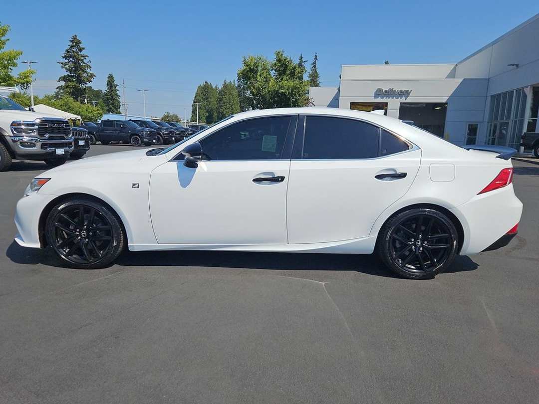 2015 Lexus Is 250 Crafted Line - Image 3