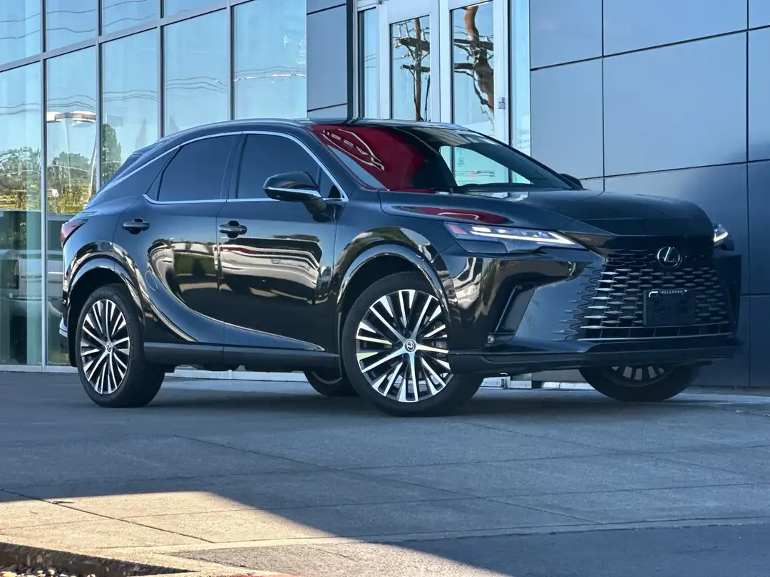 2024 Lexus RX 350h Premium Plus - Image 2