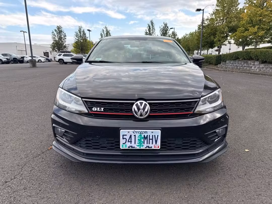 2016 Volkswagen Jetta 2.0T GLI SE - Image 2