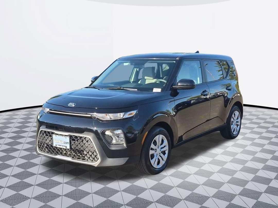 2021 Kia Soul LX - Image 2