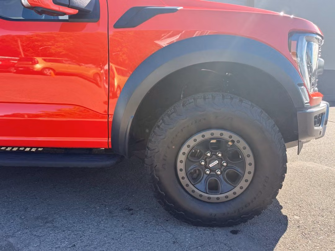 2022 Ford F-150 Raptor - Image 2