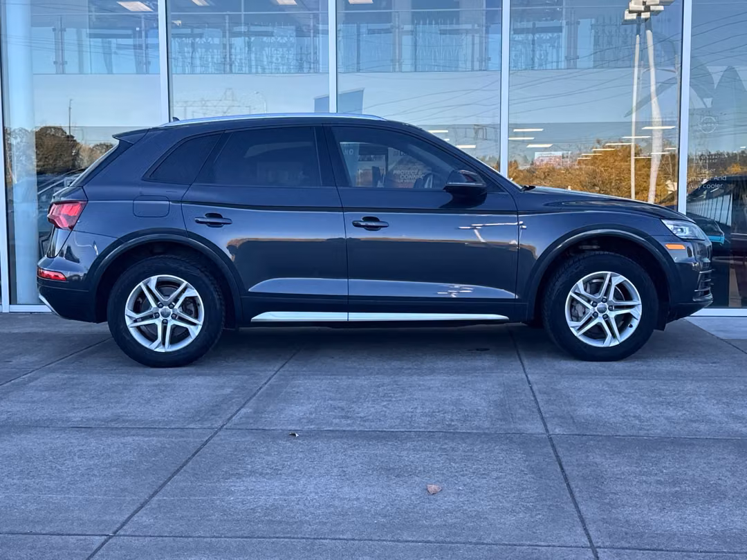 2018 Audi Q5 2.0T Premium - Image 2