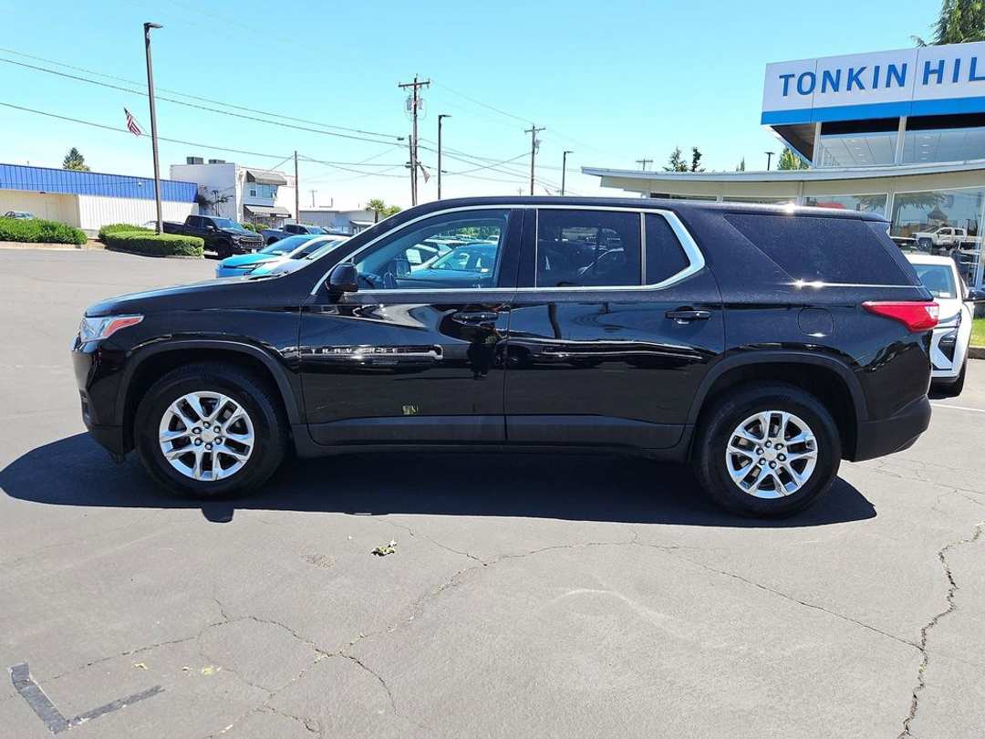 2018 Chevrolet Traverse LS - Image 3