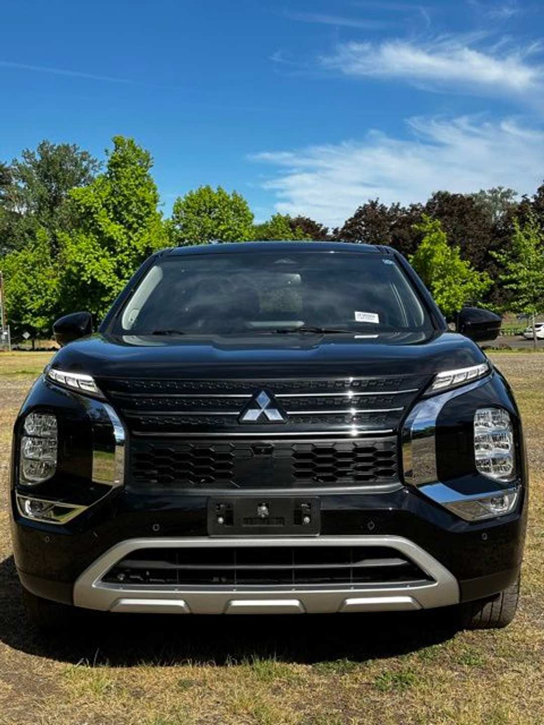 2022 Mitsubishi Outlander SE - Image 3