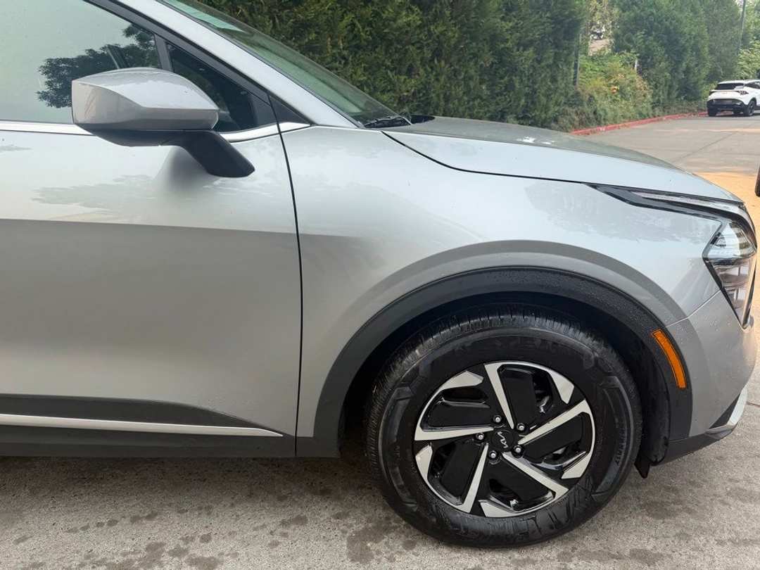 2025 Kia Sportage Hybrid LX - Image 3