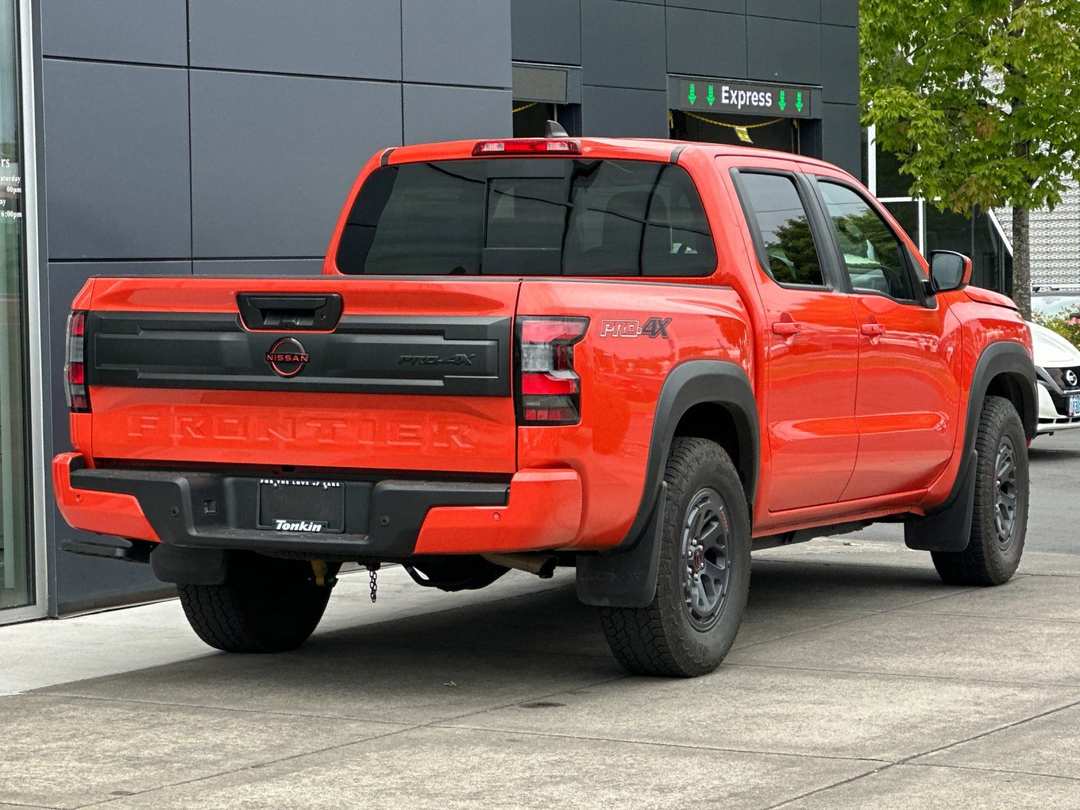 2025 Nissan Frontier PRO4X - Image 3
