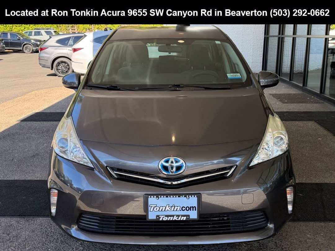 2014 Toyota Prius V Two - Image 3