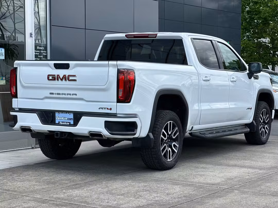 2022 GMC Sierra 1500 AT4 - Image 3