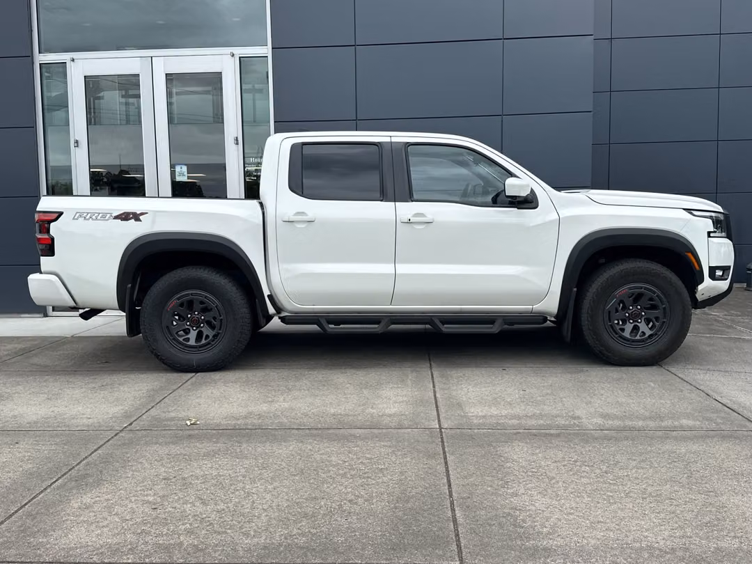 2026 Nissan Frontier PRO4X - Image 3
