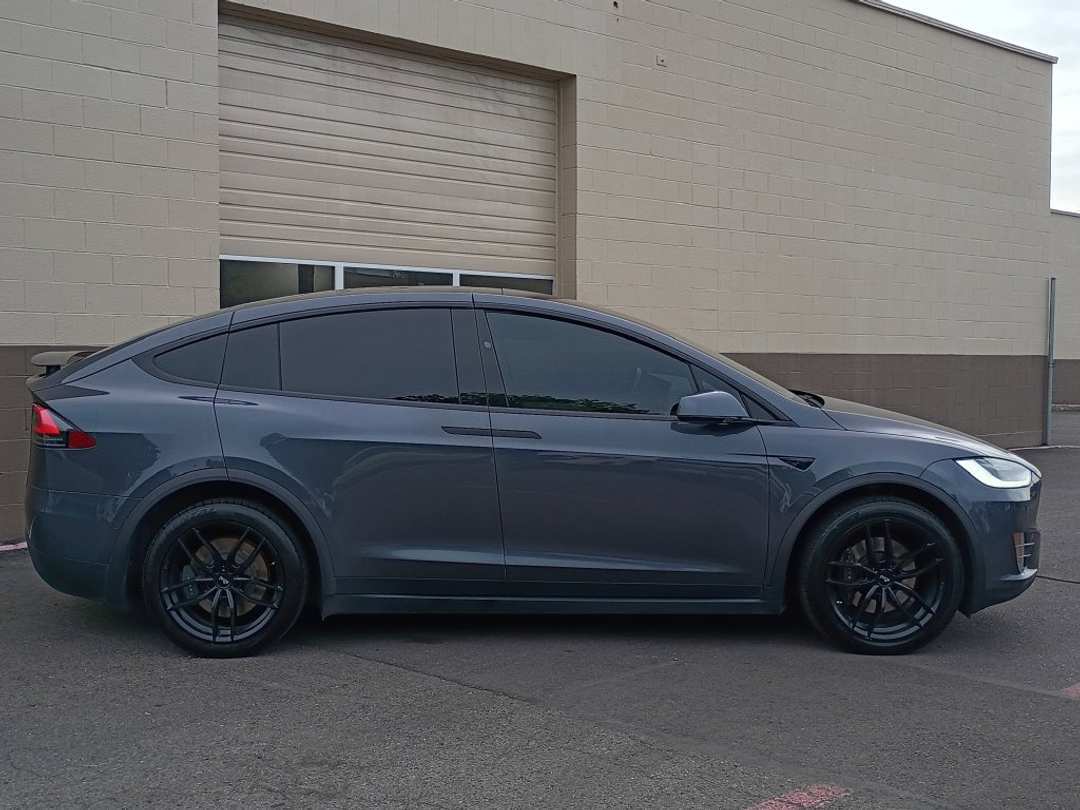 2020 Tesla Model X Long Range - Image 3